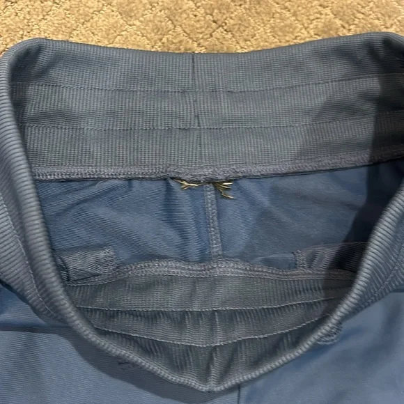 blue nike joggers - Picture 3 of 4